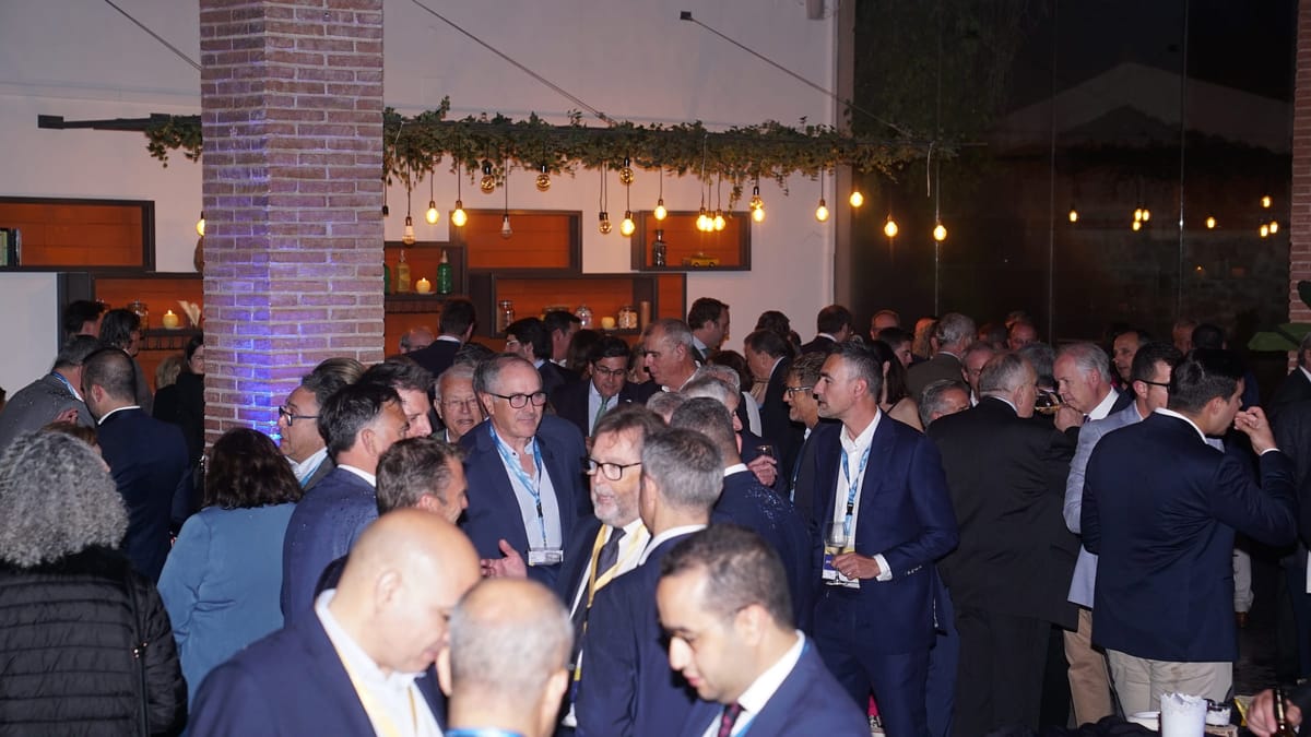 your custom event · team building activity in Barcelona for companies · foto 7