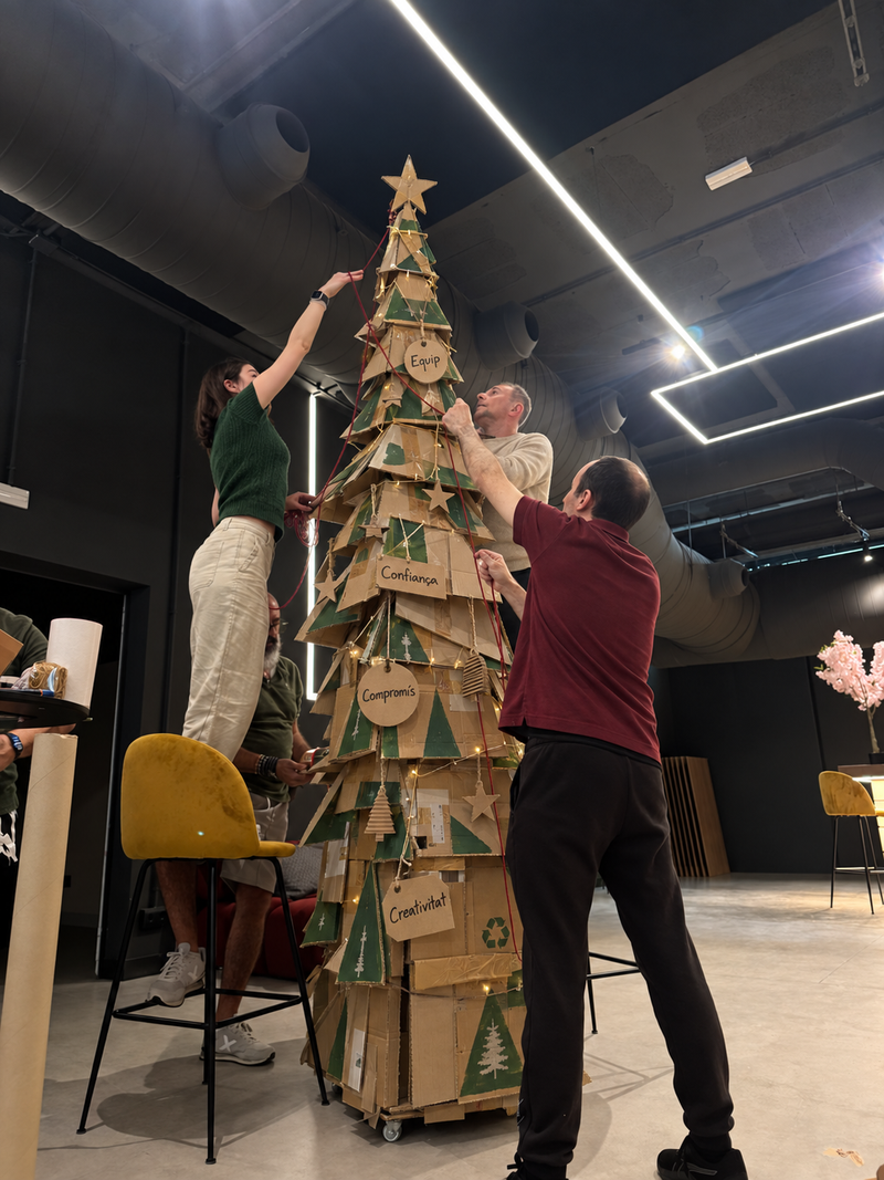 GRINCH VS SANTA · actividad de team building en Barcelona para empresas